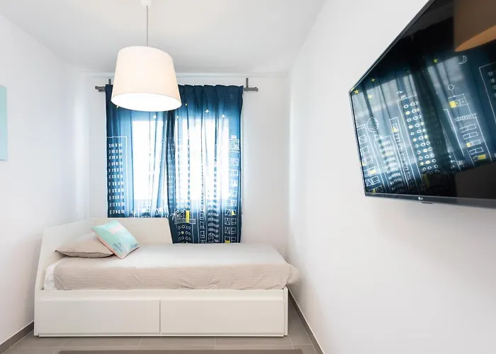 Tejita , The Dream Flats *