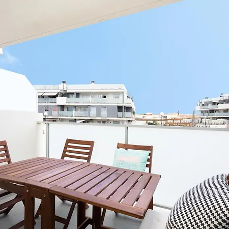 Tejita , The Dream Flats *