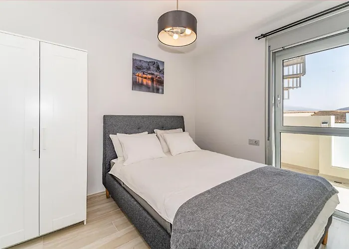 Tejita , The Dream Flats